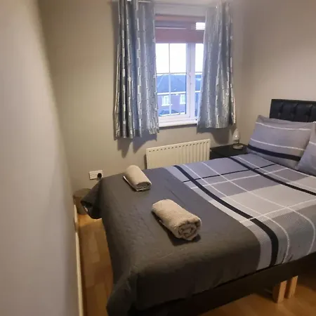 4 Cosy Bedrooms Near Airport & 7people دبلن