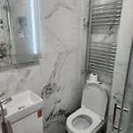 4 Cosy Bedrooms Near Airport & 7people בית אירוח *